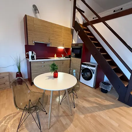 Penthousewohnung Mit Atemberaubendem Ausblick 아파트 Leingarten