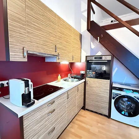 Penthousewohnung Mit Atemberaubendem Ausblick *